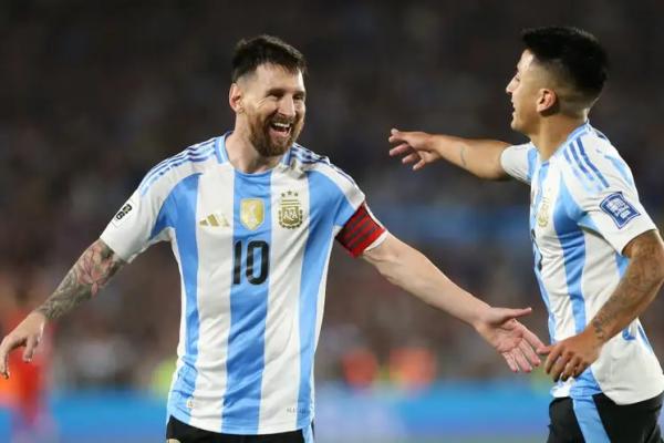 Cetak Trigol, Messi Samai Rekor Ronaldo