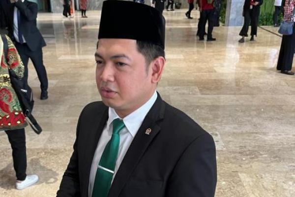 Anggota DPR RI Tommy Kurniawan memberikan respon dari pidato perdana Presiden Prabowo Subianto