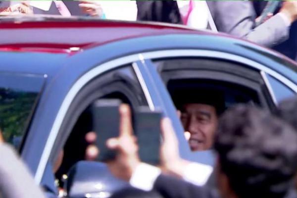 Presiden Jokowi diagendakan keluar dari Istana Merdeka Jakarta menuju ke Senayan via Jalan Medan Merdeka Utara