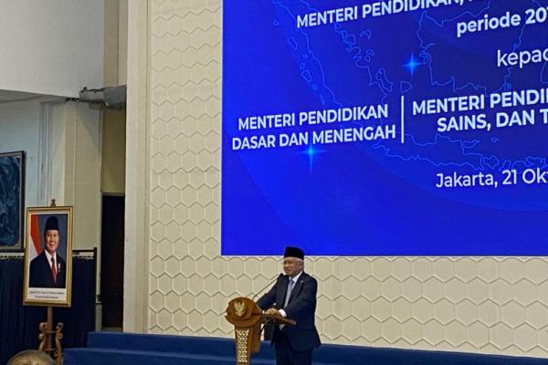 Menteri Pendidikan Tinggi, Sains, dan Teknologi (Mendiktisaintek), Satrio Soemantri Brojonegoro memastikan bahwa dirinya membuka peluang untuk mengkaji ulang kebijakan Kampus Merdeka.