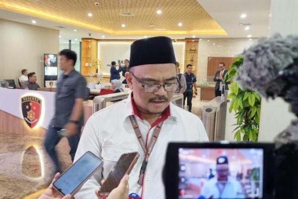 Laporan itu terkait dugaan pemalsuan Surat Keputusan (SK) Bupati Halmahera Timur