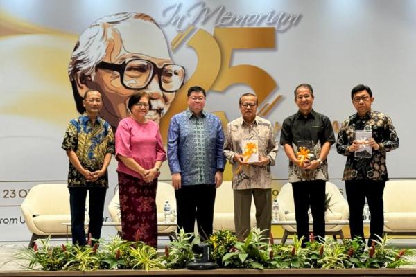 Universitas Katolik Indonesia (Unika) Atma Jaya mengenang 25 tahun wafatnya tokoh inspiratif Romo YB Mangunwijaya Pr, pada Rabu (23/10) kemarin di Kampus Semanggi, Jakarta.