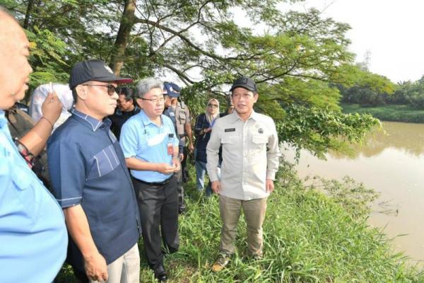 Dua Menteri Kabinet Merah Putih Monitoring Pencemaran Sungai Ciujung di Banten