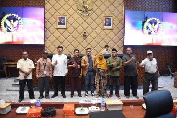 Komisi V Terima Aspirasi Masyarakat Indramayu Terkait Ganti Rugi Pembebasan Lahan