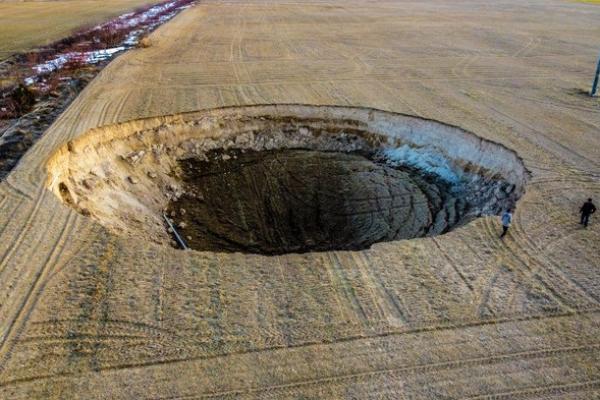 Selain Blitar, Ini Fenomena Sinkhole yang Pernah Terjadi di Dunia