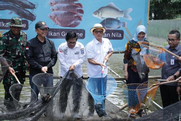 Mendes Yandri Sebut BUMDes Penting Cegah Urbanisasi