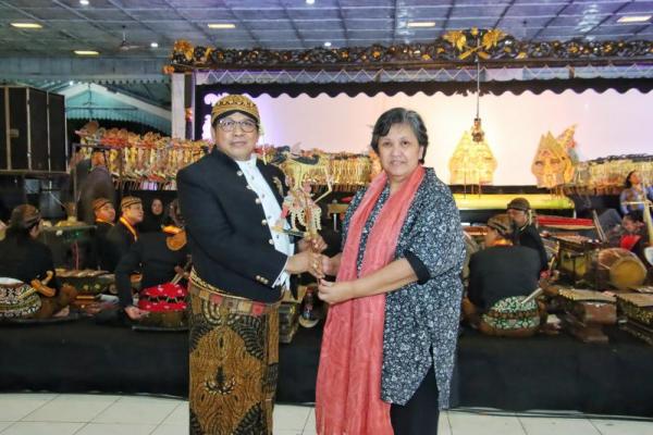 Melestarikan Pertunjukan Wayang Bagian Upaya Memperkuat Nilai-Nilai Kebangsaan 