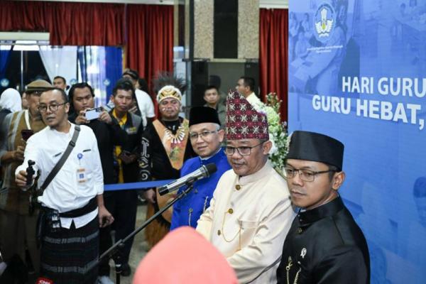 Mendikdasmen Perjuangkan Kesejahteraan Guru Lewat Sertifikasi