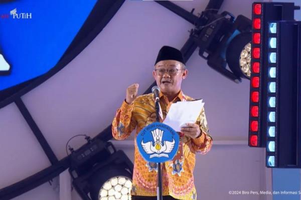 Berlaku Tahun Depan, Ini 2 Janji Mendikdasmen di Puncak HGN 2024