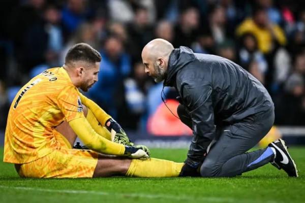 Vicario Cedera Panjang, Postecoglou Enggan Cari Kiper Anyar