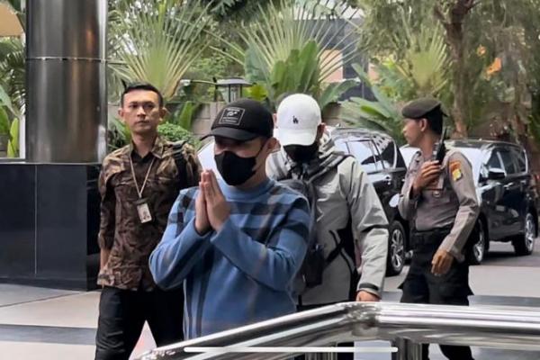 PJ Wali Kota Pekanbaru Tiba di Gedung Merah Putih KPK