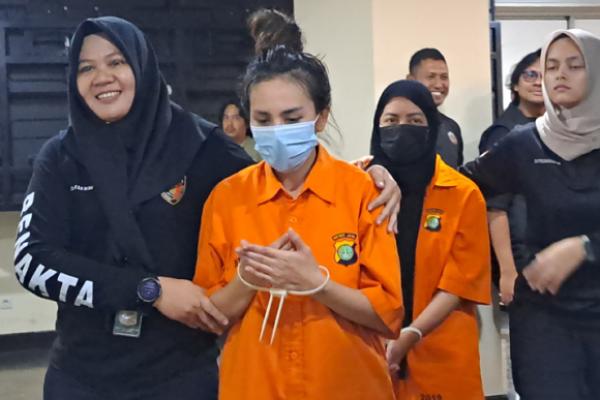 Influencer Kecantikan Ria Agustina Ditangkap, Ternyata Pendidikannya Sarjana Perikanan