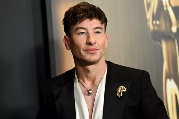 Putus dengan Sabrina Carpenter, Barry Keoghan Ingin Jadi Ayah yang Berbakti bagi Putranya