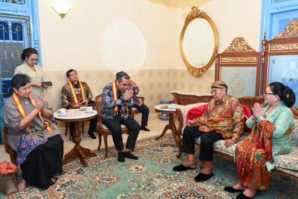 Kunjungi Keraton Surakarta, Ketua MPR: Kita Punya Tanggung Jawab Melestarikan Jejak Budaya Bangsa