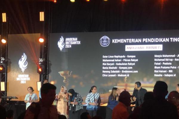 Kementerian Pendidikan Tinggi, Sains, dan Teknologi (Kemdiktisaintek) kembali memberikan penghargaan Anugerah Diktisaintek tahun 2024