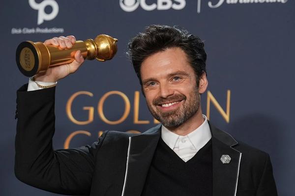 Raih Penampilan Terbaik Aktor Utama Golden Globes 2025, Sebastian Stan Ungkap Perjuangan Sang Ibu