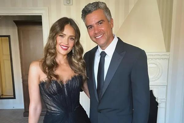 Jessica Alba Merasa Pernikahannya dengan Cash Warren Hambar Tanpa Romansa