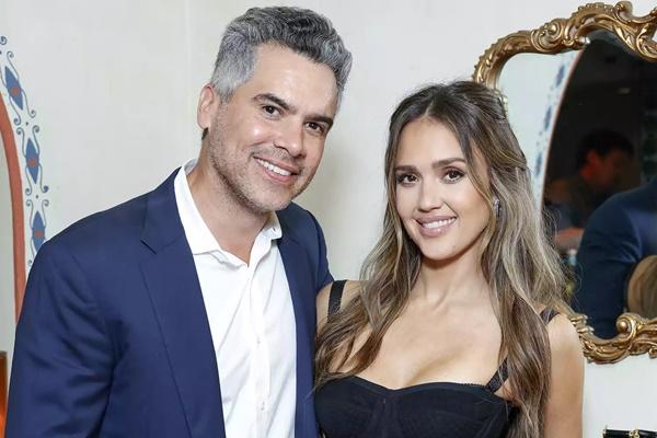 Dikenal Harmonis selama Menikah 16 Tahun, Jessica Alba dan Cash Warren Putuskan Berpisah