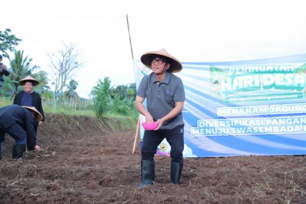 Genjot Swasembada Pangan, Mendes Yandri Dorong Desa Maksimalkan Lahan