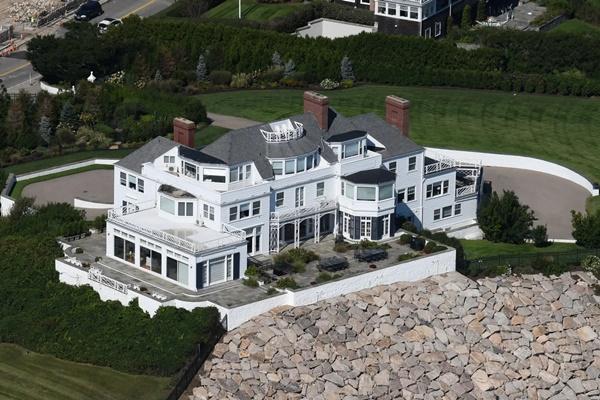 Taylor Swift Perluas Lagi Rumah Mewah Rp284 Miliar di Rhode Island 