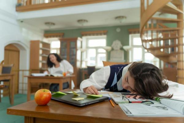 Viral Program Tidur Siang di Sekolah, Ini Manfaat dan Durasi Idealnya