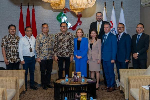 Wamenperin Minta Boeing Bikin Training Center dan Pabrik Komponen di Indonesia