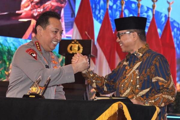 Gandeng Polri, Mendes Yandri Pastikan Dana Desa Bisa Dirasakan Warga