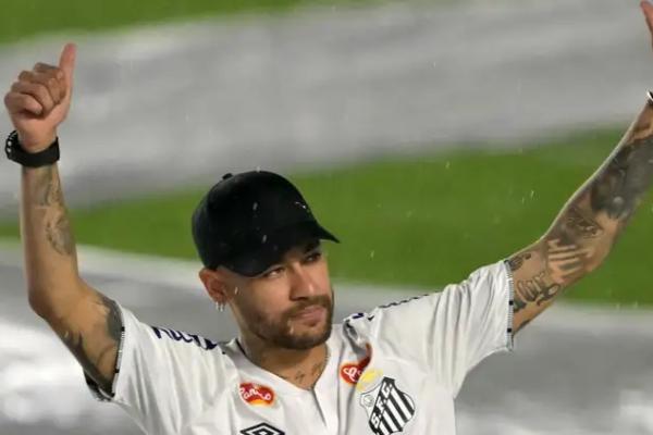 Kembali ke Santos, Ini Janji Neymar ke Fans Brasil