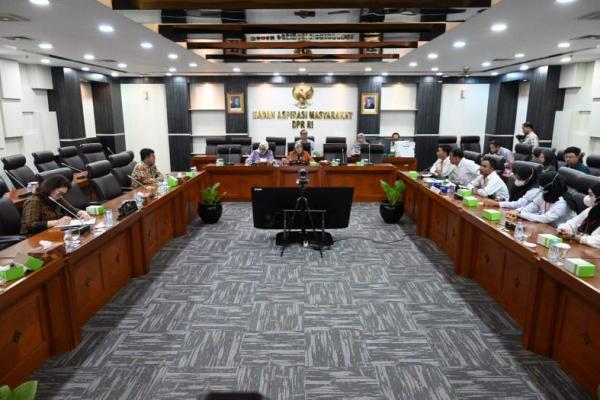 BAM DPR: Status Tenaga Honorer Harus Segera Jelas