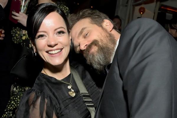 Empat Tahun Menikah, Lily Allen dan Aktor Stranger Things David Harbour Putuskan Berpisah