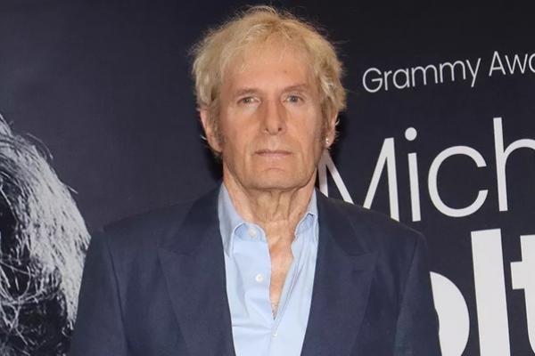 Belum Pulih dari Operasi Tumor Otak, Michael Bolton Batalkan Konser di London