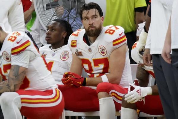 Patrick Mahomes Prediksi Travis Kelce Bakal Pensiun dari NFL setelah Kekalahan Telak Super Bowl 2025