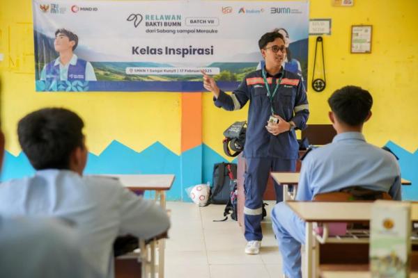 Kehadiran SGAR di Mempawah sebagai bagian dari program employee volunteering dari Kementerian BUMN ini tidak hanya memberikan kontribusi pada pembangunan ekonomi nasional, tetapi juga membawa dampak positif bagi masyarakat sekitar