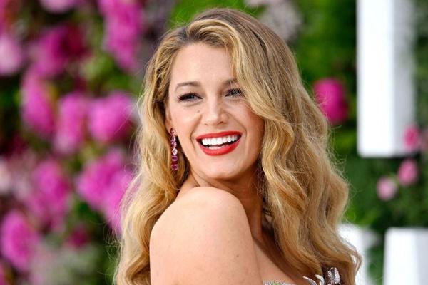 Blake Lively Curhat ke Temannya tentang `Sikap Menjijikkan` Justin Baldoni