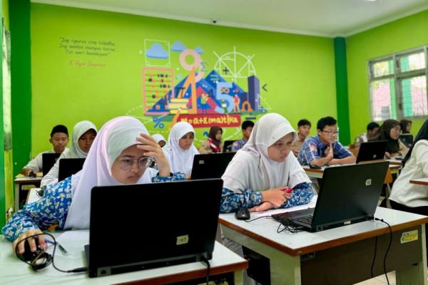 39.012 Siswa Bersaing di Seleksi Masuk Madrasah Unggulan