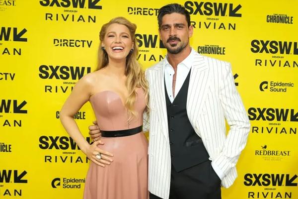 Jelang Persidangan dengan Justin Baldoni, Blake Lively Tampak Bahagia di Premiere Another Simple Favor