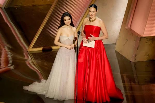 Jelang Rilis Snow White, Para Pemeran Rachel Zegler dan Gal Gadot Dikabarkan tak Harmonis