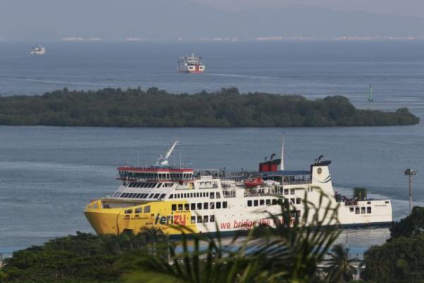 Mudik Lebaran 2025, ASDP Diskon Tarif Kapal Express Merak-Bakauheni Hingga 36%