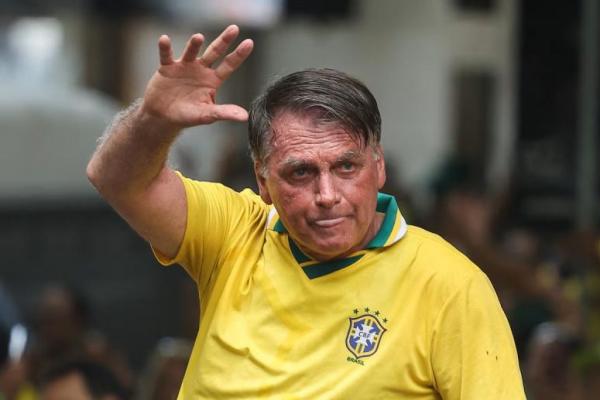 Hadapi Tuduhan Kudeta Pemerintah Brasil, Bolsonaro Didukung Ribuan Warga